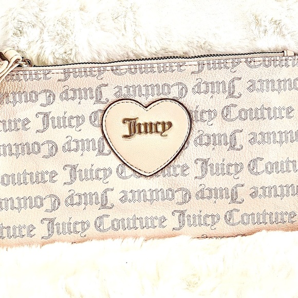 Juicy Couture Handbags - Juicy Couture Zipper pouch